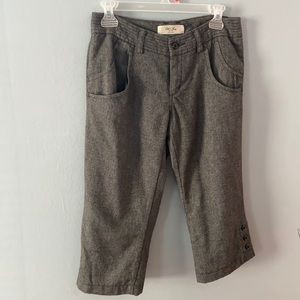 Old Navy Gray Capri